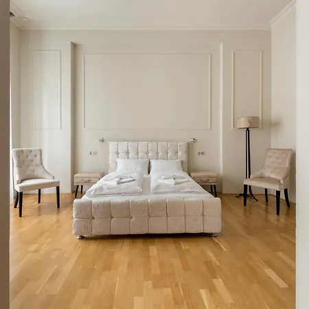 Luxury And Style Grand *